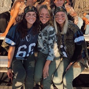 Meet your Posher, Rose